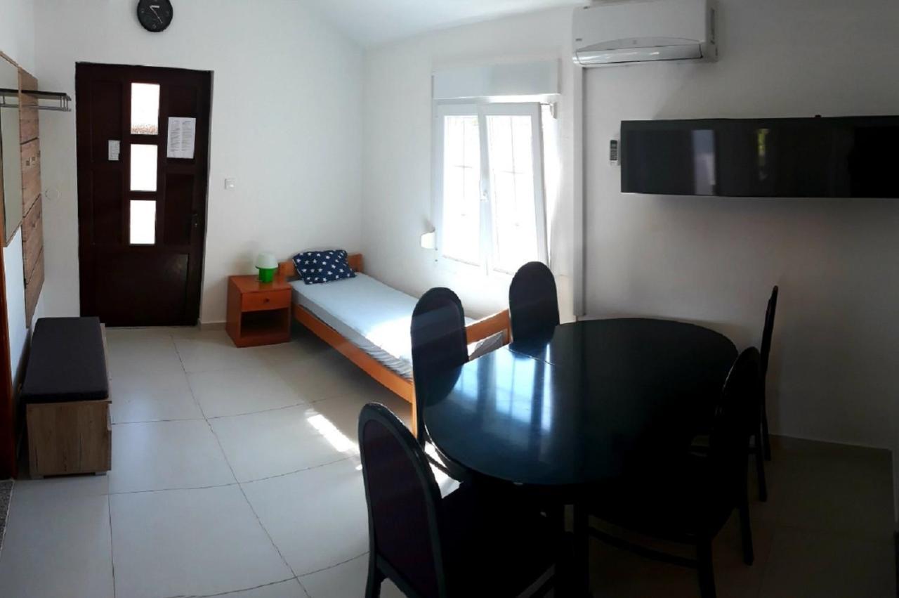 Apartments Dubravka Pirovac Extérieur photo