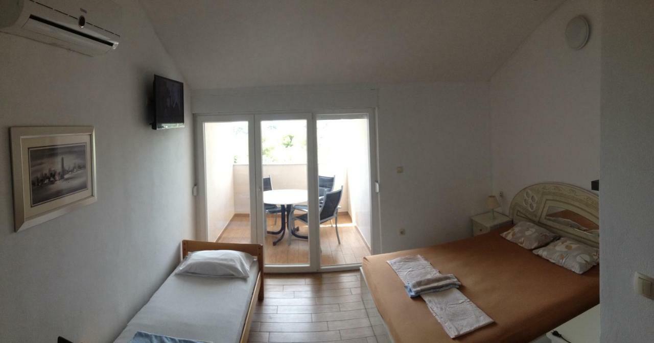 Apartments Dubravka Pirovac Extérieur photo